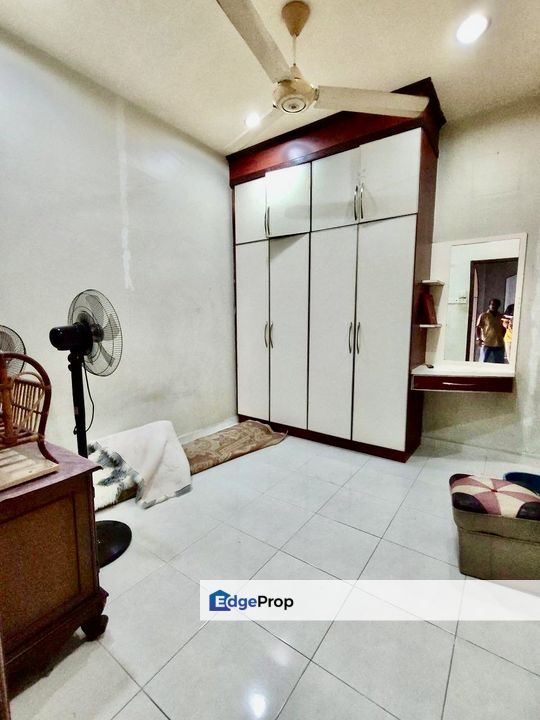 TAMAN SRI PUTRI, KULAI (CORNER LOT), Johor, Kulai