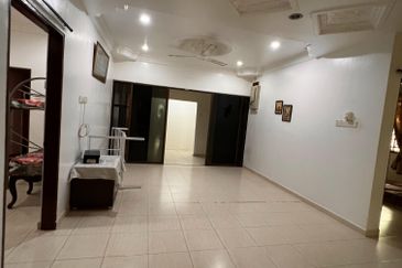 BUNGALOW SEGAMAT KG BERATA