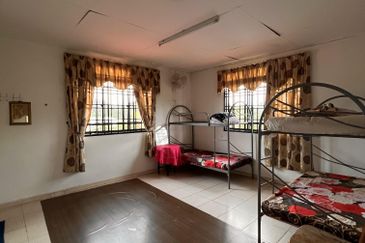 BUNGALOW SEGAMAT KG BERATA