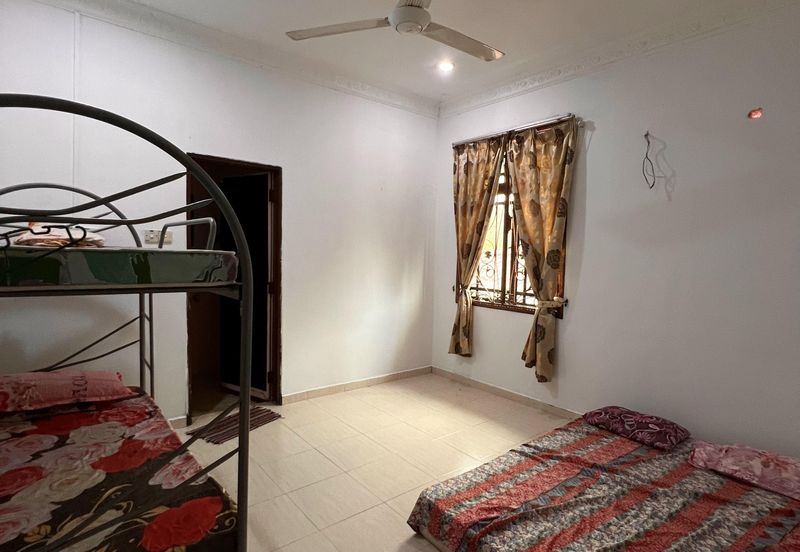 BUNGALOW SEGAMAT KG BERATA