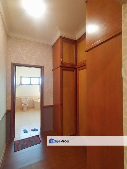 BUNGALOW WOTH POOL , BANANG , BATU PAHAT, Johor, Batu Pahat