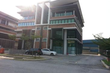 i32 Puchong Industrial Park