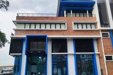 i32 Puchong Industrial Park