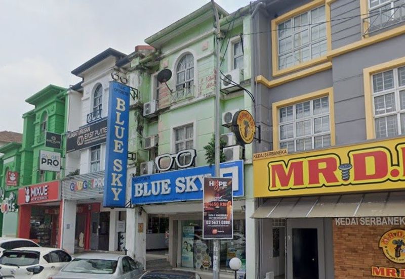 Taipan Business Centre, USJ 10