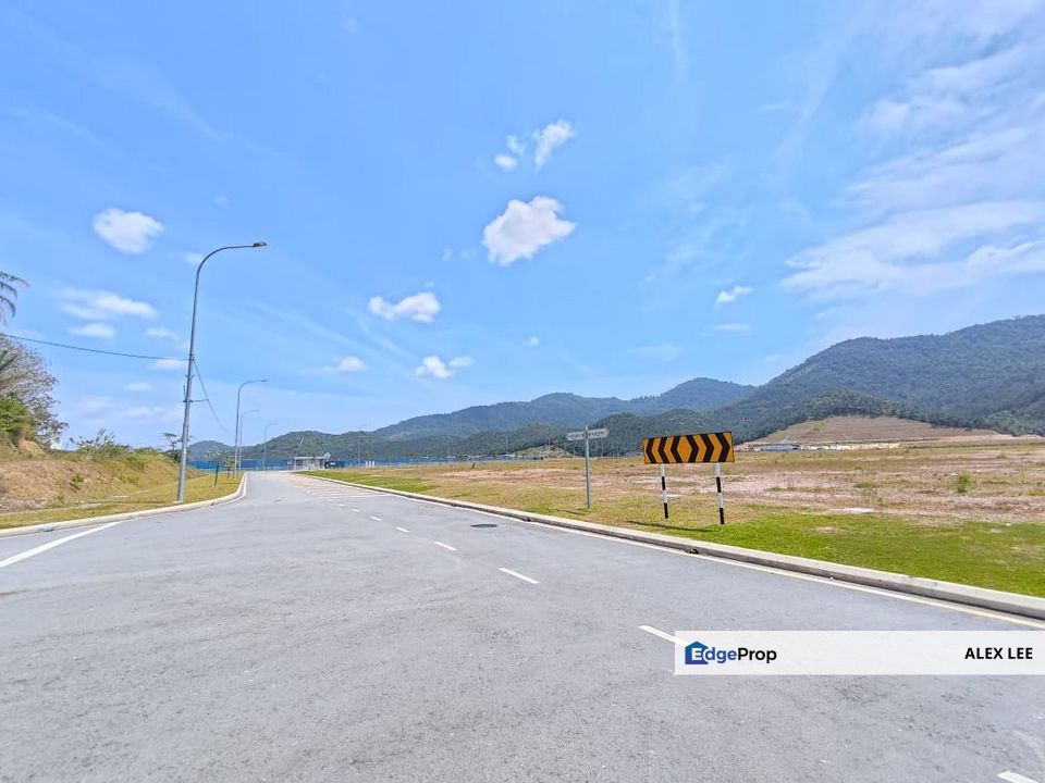 Industrial Land For Sale at Bandar Enstek , Negeri Sembilan, Nilai