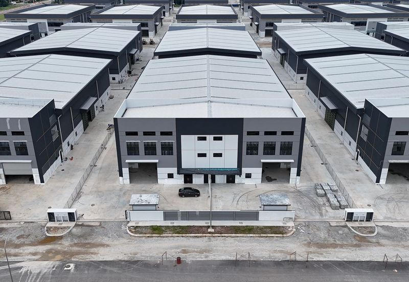 Semi-D Factory for Rent/Sale at KIIP, Jenjarom 