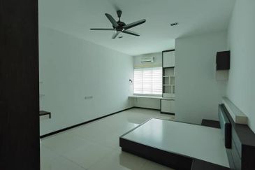 Jln SP 2/16 @ Bandar Saujana Putra