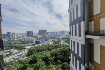 Platinum Splendor Residence