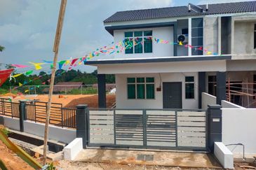 FREEHOLD Double Storey House at Alor Gajah AMJ Cheng Melaka