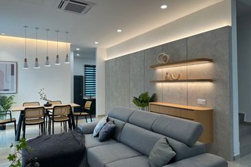 FREEHOLD Double Storey House at Alor Gajah AMJ Cheng Melaka