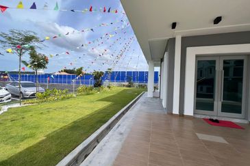 Freehold Gated Guarded Double Storey House at Cheng Paya Rumput Melaka