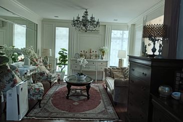 Corner Lot Gated Guarded Freehold Double Storey Bungalow at Paya Rumput Cheng Melaka