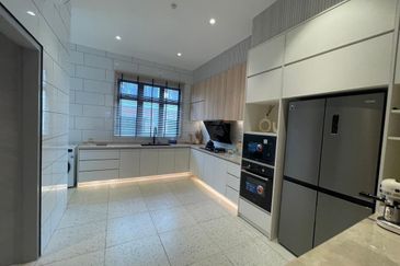 Freehold Low Density Gated Guarded Double Storey House at Cheng Paya Rumput Lotus Melaka