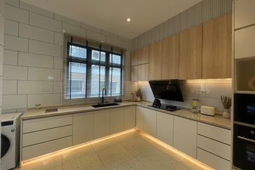 Freehold Low Density Gated Guarded Double Storey House at Cheng Paya Rumput Lotus Melaka