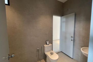 Freehold Low Density Gated Guarded Double Storey House at Cheng Paya Rumput Lotus Melaka