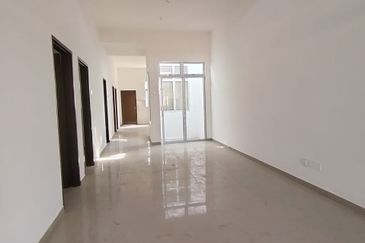 Corner lot Corner Lot Freehold Single Storey at Serkam Merlimau Melaka