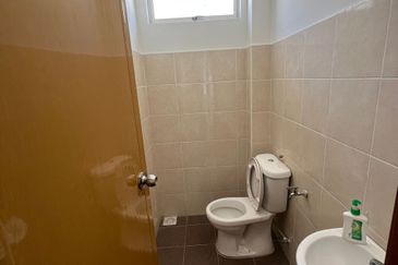 Freehold Kampung 8 Double Storey nr Gajah Berang Kampung 7 Melaka Town