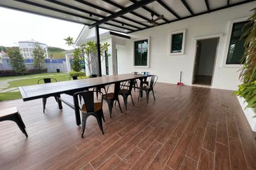 Freehold Bumi Lot Rumah Setingkat Semi D Tanah yang Luas di Area Bertam Cheng Sunga Udang Melaka