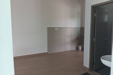 Bumi Lot Rumah Setingkat Semi D Tanah yang Luas di Area Bertam Cheng Sunga Udang Melaka