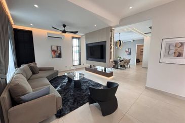 Gated Guarded Double Storey Semi D Gated Guarded 35 x 80 nr Ayer Keroh Tol Melaka