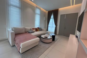 35 x 70 Single Storey Semi D Gated Guarded nr Ayer Keroh Melaka