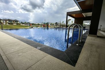 Cheng - Freehold Gated Guarded Double Storey Semi D nr Bertam Tanjung Minyak Cheng Melaka