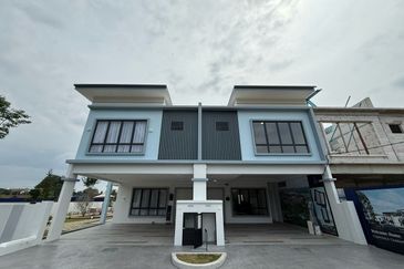 Batu Berendam Freehold Gated Gaurded Low Density Batu Berendam Double Storey at Batu Berendam Melaka Town
