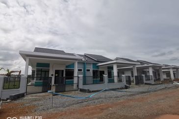 Brand New Single Storey Freehold Completed Brand New Single Storey Semi D Bumi Lot nr Cheng Rembia Melaka