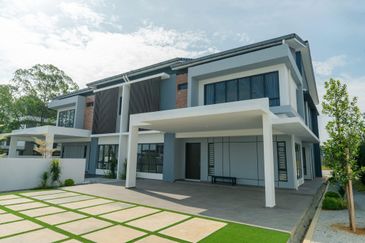 Ayer Keroh Gated Guarded 50 x 80 sq.ft Double Storey Semi D nr Ayer Keroh Bemban Melaka