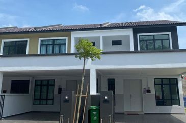 Tanjung Minyak Bumi Lot Freehold Double Storey House nr Tanjung Minyak Sungai Udang Cheng Bertam Melaka