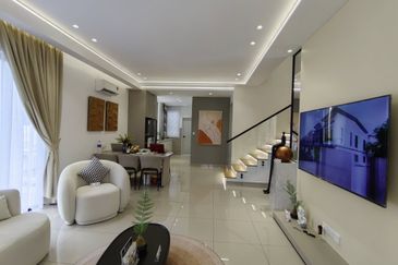 Freehold BATU BERENDAM Gated Guarded nr Melaka Town Double Storey at Gangsa Batu Berendam Melaka