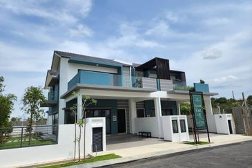 New House Ayer Keroh Gated Guarded with Swimming Pool Double Storey House nr Ayer Keroh Mitc Melaka