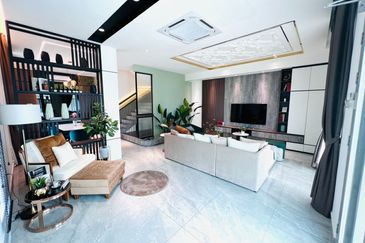 Freehold 22 x 80 sq.ft Cheng Gated Guarded Double Storey House nr Bertam Cheng Tanjung Minyak Melaka