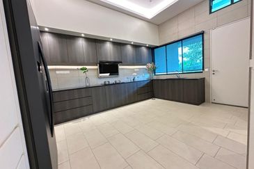 Hot selling nr JPJ Freehold Gated Guarded nr Bukit Katil Duyong Ayer Molek Melaka