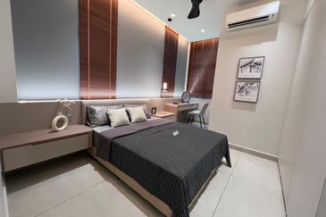 LPPSA Gated Guarded Double Storey Semi D 35 x 80 nr Ayer Keroh Tol Melaka