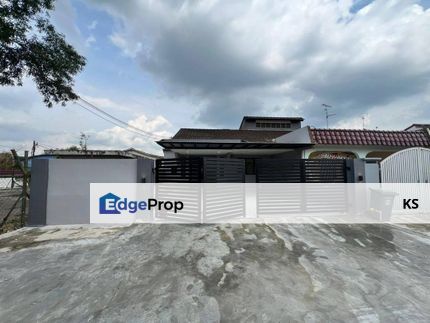 1Storey 4B2B 1550sq House @ Jalan Teratai, Johor, Johor Bahru