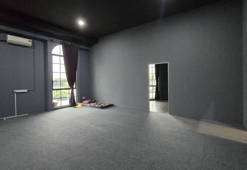 Whitten Eco Majestic