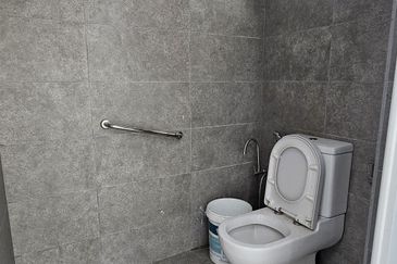 Ivoris @ Eco Majestic