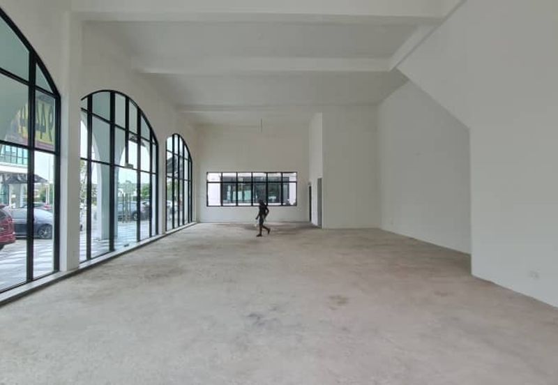 Ivoris @ Eco Majestic