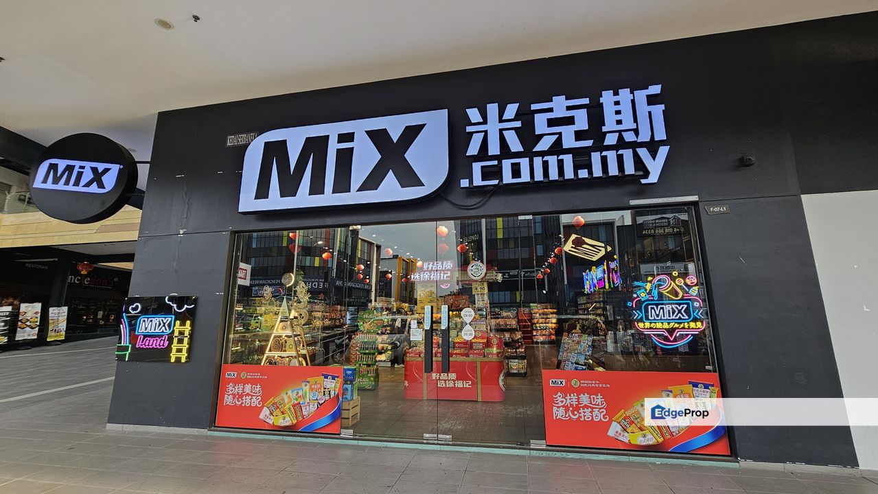 Ecohill Taipan huge shoplot facing mainroad , Selangor, Semenyih