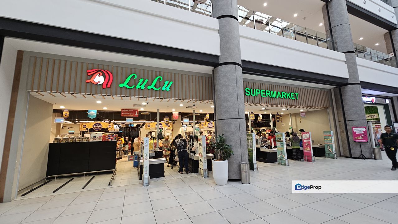 Ecohill Taipan huge shoplot facing mainroad , Selangor, Semenyih