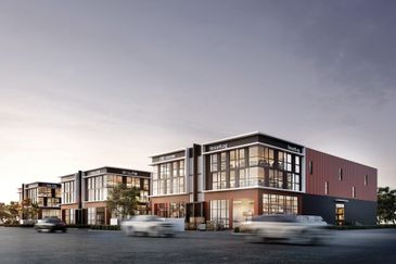 KOTA PUTERI 3 STOREY SEMI DETACHED FACTORY FOR SALE