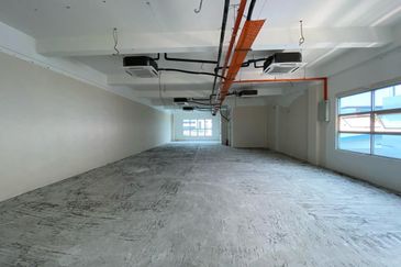 Glen 9 Boutique Office / Showroom / Warehouses For Sale