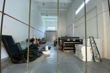 Glen 9 Boutique Office / Showroom / Warehouses For Sale