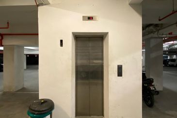 Glen 9 Boutique Office / Showroom / Warehouses For Sale