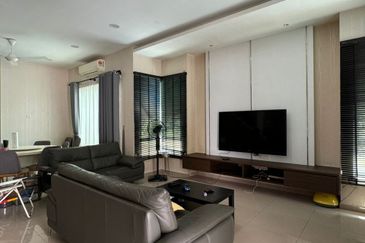 FULLY Furnish Bukit Intan Semi-D 5B4BR For SALE
