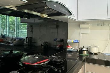 FULLY Furnish Bukit Intan Semi-D 5B4BR For SALE