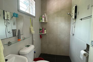 FULLY Furnish Bukit Intan Semi-D 5B4BR For SALE