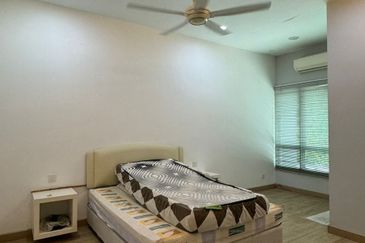 FULLY Furnish Bukit Intan Semi-D 5B4BR For SALE