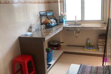 RM150,000] Apartment  Nak Jual Dalam Pekan Seremban,  Lobak, Temple, Temiang. (Fully Furnished)